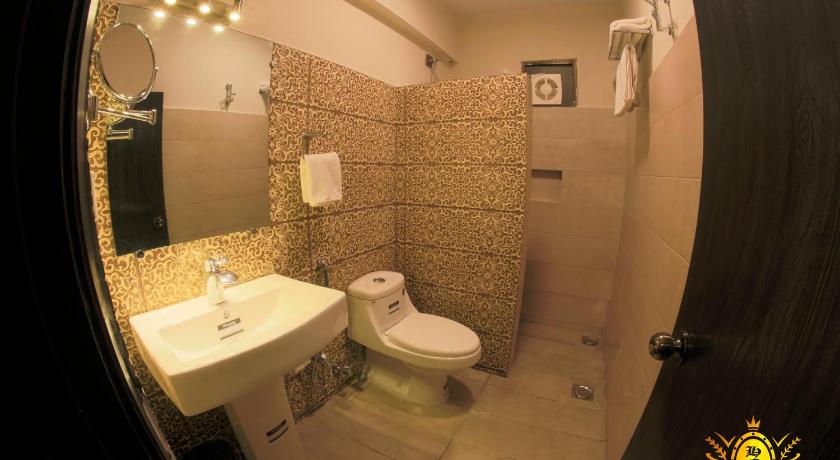 Hotel Crown Inn