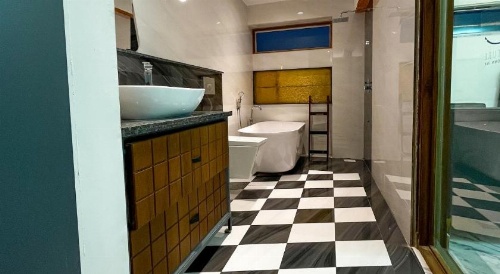 Hotel Crown Inn image 20