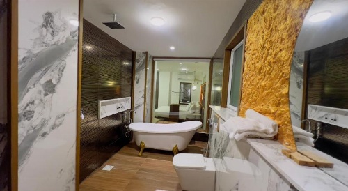 Hotel Crown Inn image 27