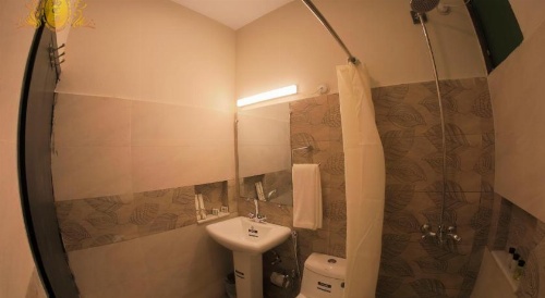 Hotel Crown Inn image 48