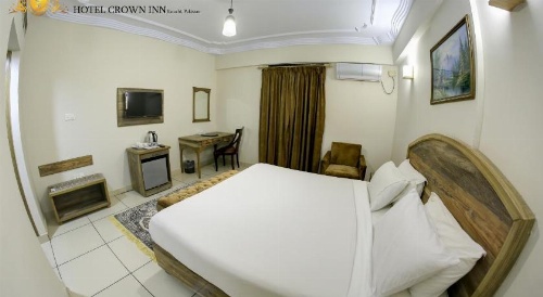 Hotel Crown Inn image 8
